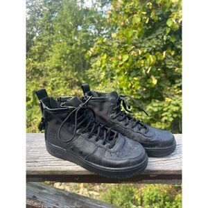 Nike SF Air Force 1 Mid Triple Black Boys Sz 6Y  Athletic Shoes  AJ0424-003
